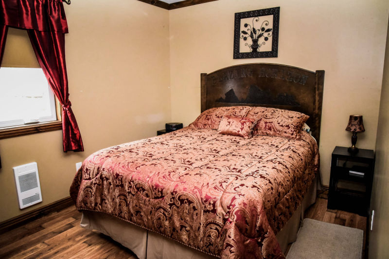 Koby Cottage Queen Bedroom